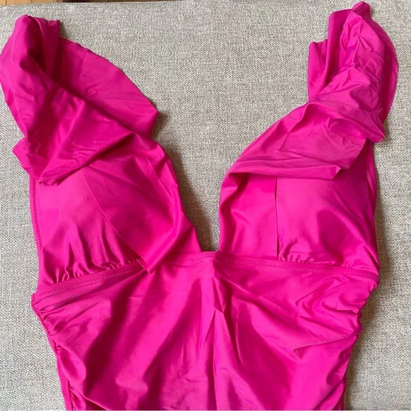 NWT J. Crew Flamingo Pink Ruffle Plunge Lined Ruched Side Padded Cup Swimsuit - Picture 2 of 15